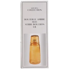 Bouteille avec verre colore