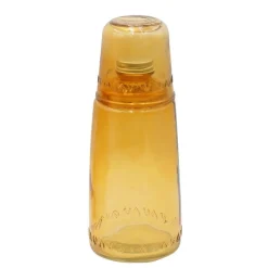 Bouteille avec verre colore