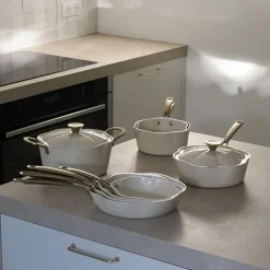 Casserole en forme de fleur