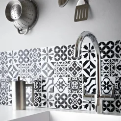 Credence adhesive orientale x 5