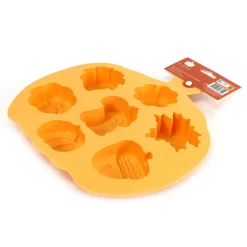 Moule a patisserie cosy automne