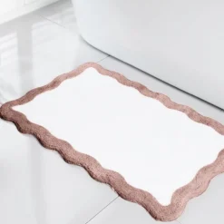 Tapis de bain cameo rose